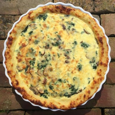 foodiequine's tweet photo. Going Veggie at No.6 with a Cheesy Spinach, Mushroom &amp; Potato Crust Pie 
#top10recipes https://t.co/KXfkgcOGpj https://t.co/tRlsvuq3Fl