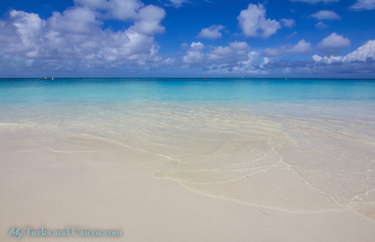 CaribbeanClint's tweet photo. RT @MyTurksCaicos: Natures swimming pool in #turksandcaicos You dont find ocean water clearer than here https://t.co/G9hiP3Uy6R