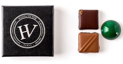 Un ménage à trois gourmand et chocolaté! Découvrez notre écrin 3 chocolats #carrés #sphere bit.ly/1R9h8Qe