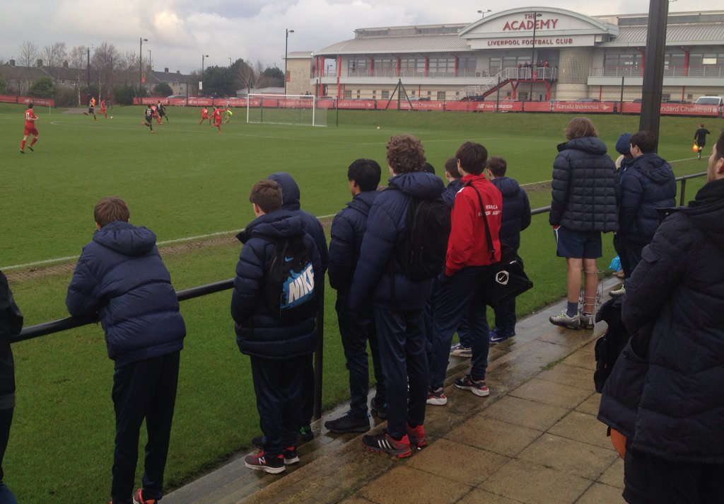 accesssportcoll's tweet photo. The lads observing elite players for their BTEC modules today #beapartofit #studyandlearn https://t.co/LpNGBv8APd