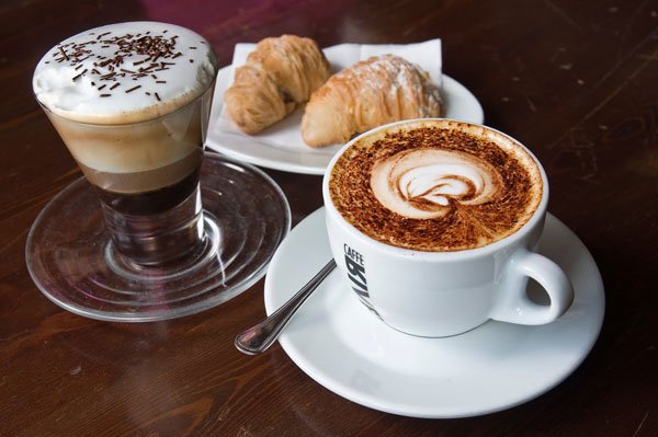 Saludos Vecinos!! <a href="/InsugenSanBorja/">Insurgentes Sanborja</a> <a href="/AdolfoPrietoVec/">AdolfoPrieto</a> <a href="/LaNapolesDF/">La Nápoles</a> <a href="/Nochebuena2013/">Colonia Noche Buena</a> <a href="/c_insurgentes/">Corredor Insurgentes</a>  @restaurantecafe