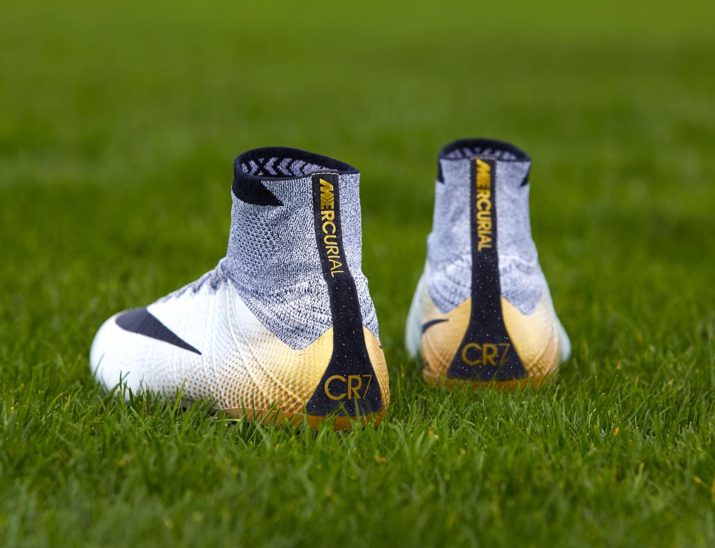 nike football twitter