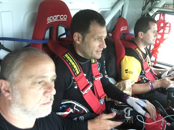 albertllovera's tweet photo. Ayer dia muy complicado en el @dakar muchos problemas mecánicos i alguna susto https://t.co/i9LjdsRPMR https://t.co/Ou0GdqHxR8