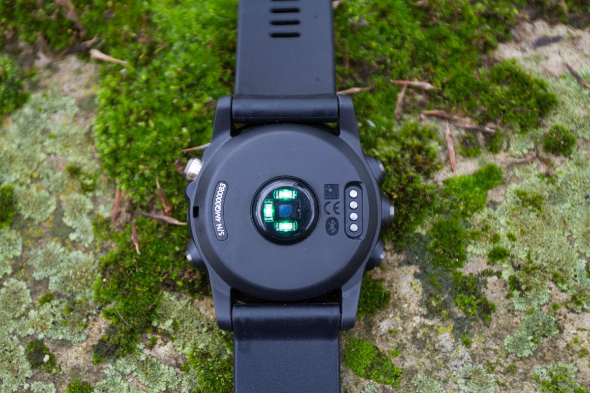dcrainmakerblog's tweet photo. Garmin introduces optical HR version of Fenix3, new models and straps. Hands-on deep dive! https://t.co/qERscUsiTm https://t.co/tGX9nPLZe2