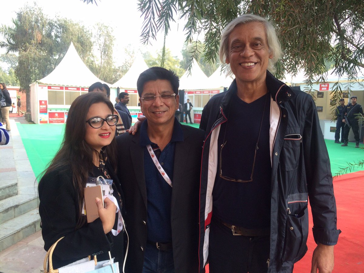 anilpatil99991's tweet photo. UP Pravasi Diwas @ Agra.with Sudhir Sir and Swati Modo https://t.co/PTBLuawMXc