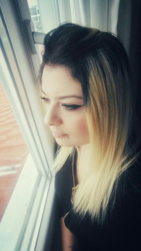 SinemYanch's tweet photo. Benim ağlayamadığım zamanlarda yağmurun yağması duygularıma tercüme oluyor 😥😥 https://t.co/c1qx4JtIdD https://t.co/Ng25YVMbYF