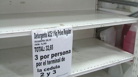 ElNacionalWeb's tweet photo. Oposición promoverá leyes para mejorar abastecimiento y proteger el salario https://t.co/fZb74jTekp https://t.co/yng0fDouPK