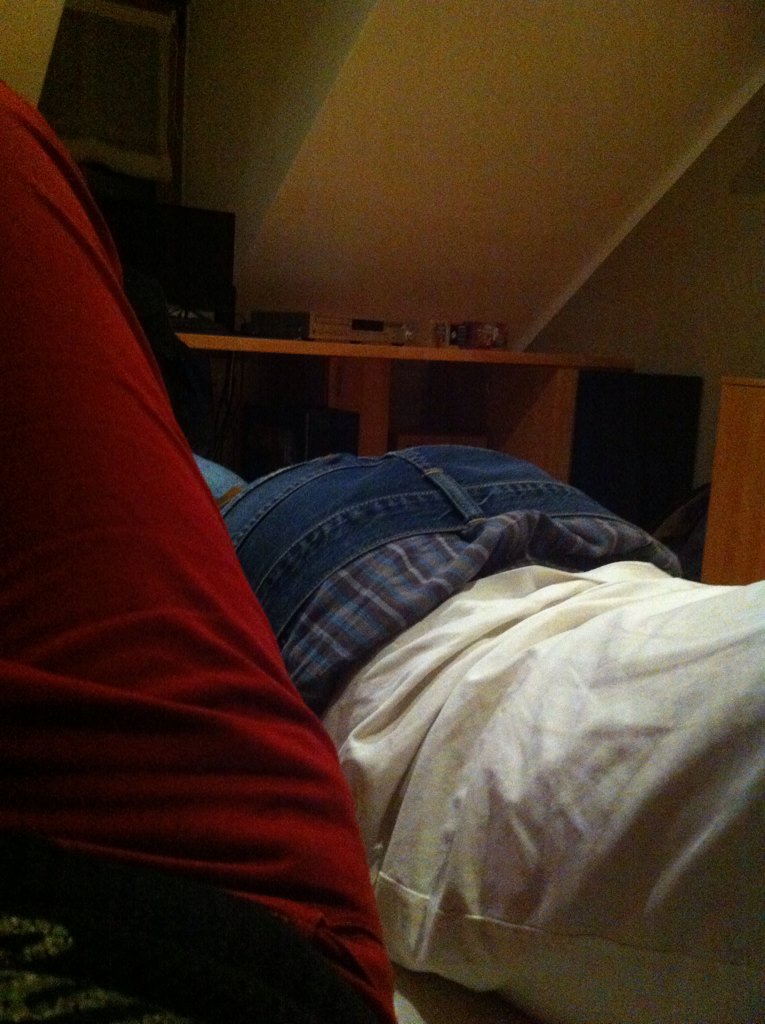 Str0n9's tweet image. This guy has the sexyest but ever😍😂