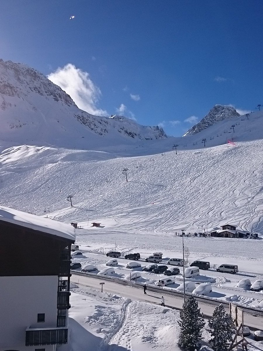 Smells like Tignes spirit!! 🎿 🏂 
#Jussttignes