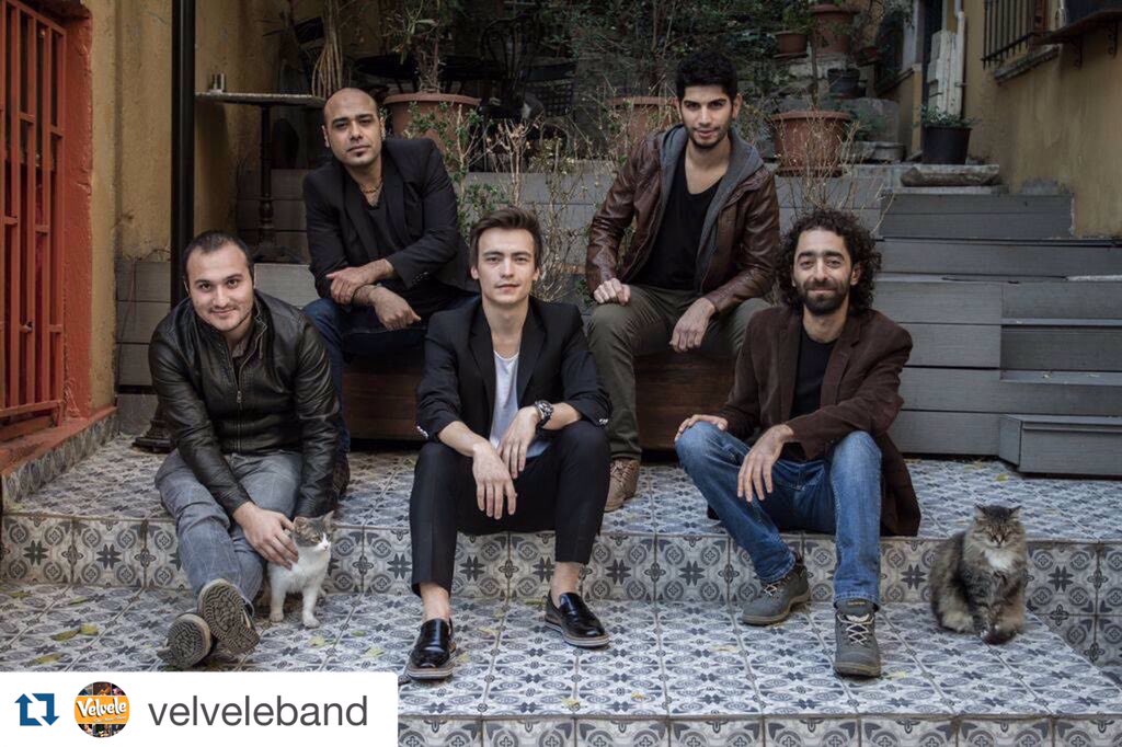 velveleband's tweet photo. Bu akşam B1Live sahnesindeyiz, saat:22.00'da #b1Live #velvele #velveleband #beşiktaş #istanbul #konser #concert https://t.co/gQGhPQJnMj