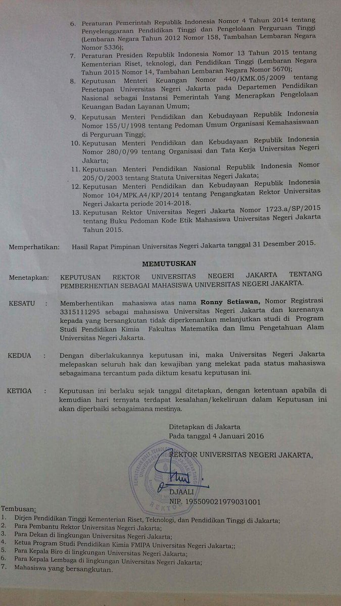 2 foto ini semoga menjelaskan sedikit banyak ttg DO yg dialami Ronny oleh Rektor UNJ hari ini... #KampusKokGiniAmat