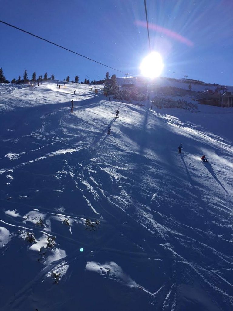 Student_Puzzle's tweet photo. Happy 2016 from the slopes of Bulgaria! #studyabroad https://t.co/e6yYRBnAPS