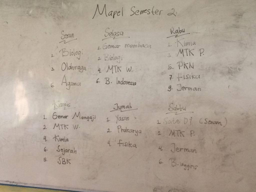 zul_andre23's tweet photo. @Acacantik_ ngapa gak bbm ? https://t.co/6au1mJpde0