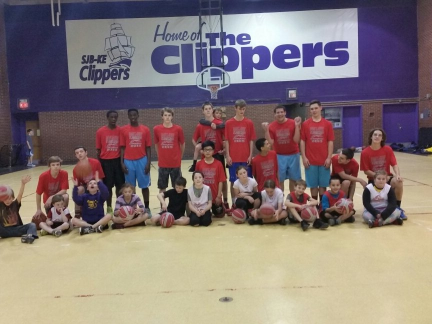 jeffpwhite's tweet photo. @SJHighSchool #JVBBBall Holiday activity: community building #risingstars #joshuagroup; bball #redgreenchamps https://t.co/rrAiGnYPOB
