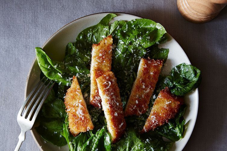 Food52's tweet image. A go-to chicken recipe that's as comforting on a salad as it is with ketchup.  f52.co/1VEVqCY