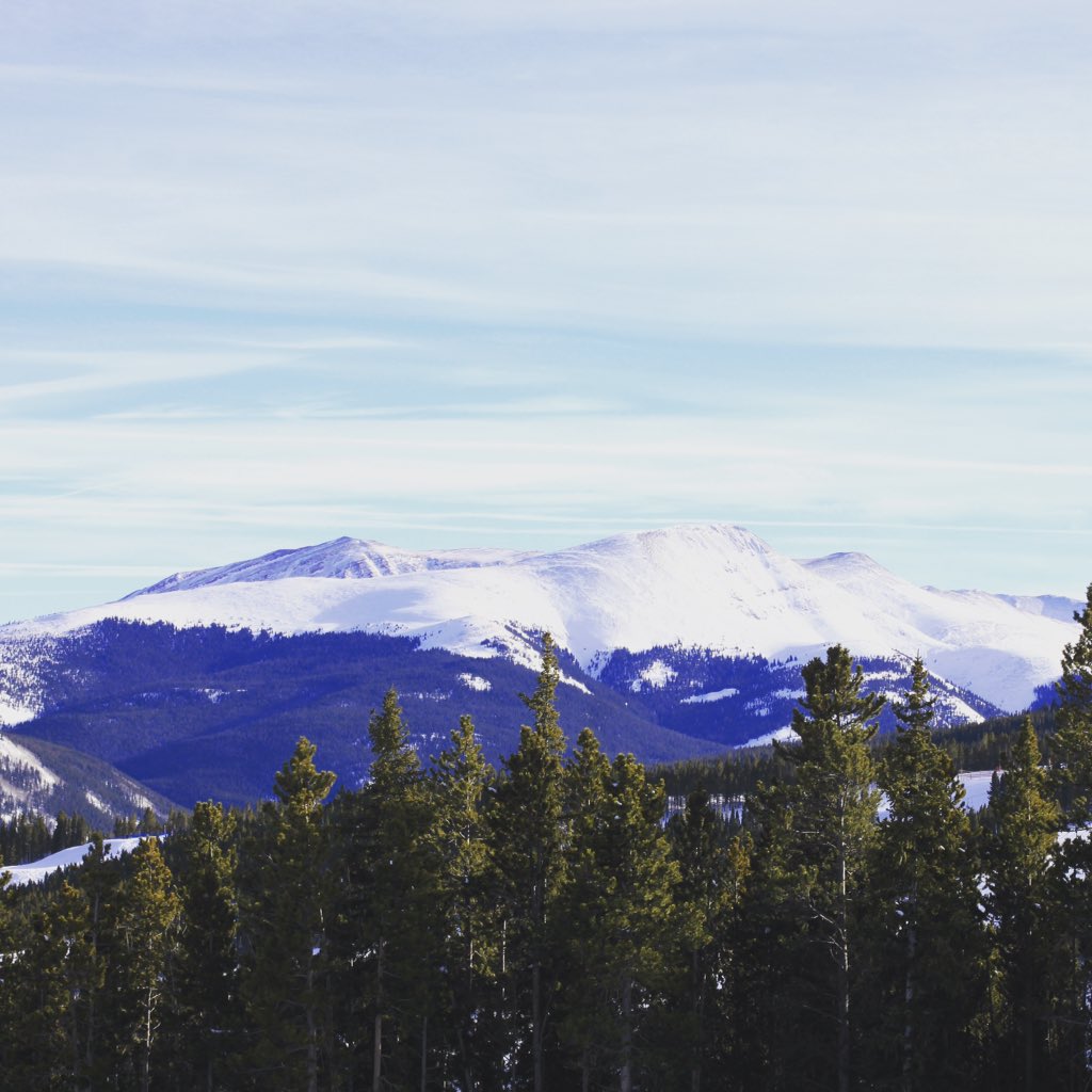 breckenridgemtn's tweet image. There's a chance of snow for after 1 p.m. with highs in the 30s today in Breck. We'll see you there!