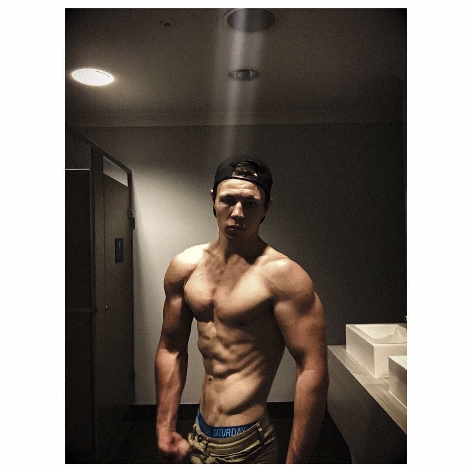 YouTube is up and running check out my latest vid m.youtube.com/watch?v= #gym #swole #gains