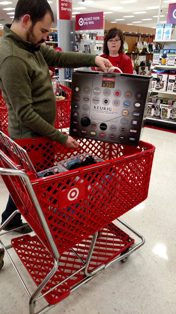 Morning smart huddle featuring AP Matt!! #teachandtrain #spiderwrap #safeandsecure #merchandiseprotection