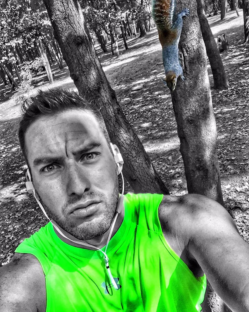 ArturPalace's tweet photo. 10 km en 1 hora Trote Navideño 🎅🏼🎄 🏃🏼💨🤘🏼Creo que ya me Gane la cena 🐿🅰🅿️💪🏼😍🤘🏼😘😘😘 #TeamArtur #teote #navidad https://t.co/ecsh5GSWsX