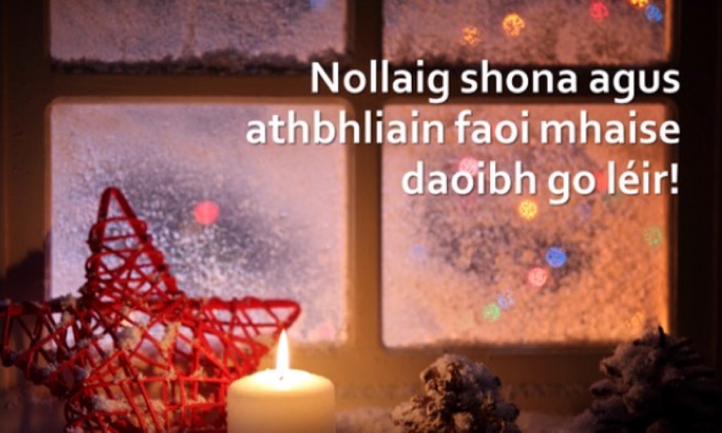 L_Carroll21's tweet photo. Nollaig Shona agus athbhliain faoi mhaise daoibhe go léir #Gaeilge #Nollaigshona https://t.co/WOEgY3JobX