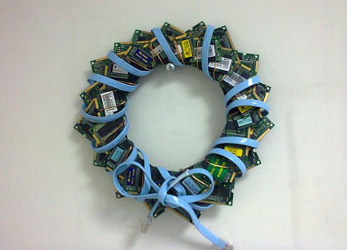 ProgRabioso's tweet image. No olvidéis colocar los adornos! Feliz Navidad a todos los programadores! Y a los que no sabéis programar también ;)