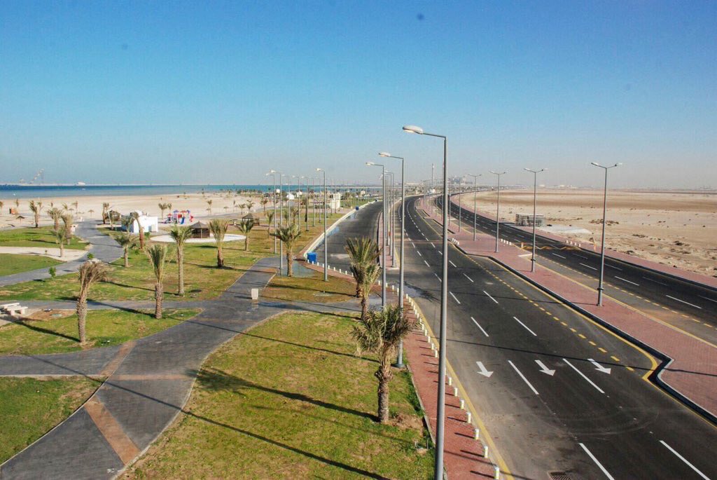 soon_jeddah's tweet photo. #صور من مدينة جدة:
#شاطئ_السيف يقع في جنوب #جدة ويُعد المرحلة الأولى من تطوير الكورنيش الجنوبي. https://t.co/NeqxLj38XX