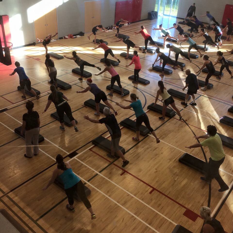 ITeachTim's tweet photo. 💪 #YWeAreHere? 2 start #holidays off w/ #sweatandtears, of course 😂! ❤️ #GroupBlast #workout! #YIMove #HamOnt #BeFit https://t.co/ati9S8Ds8i