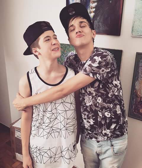 JoLariando's tweet photo. ~ Me solta trouxa.
Apaixonada por essa fotooo 😻😻😻😍💖

@Christian_fig @Joaoguiavila https://t.co/N1WAav3vZ9