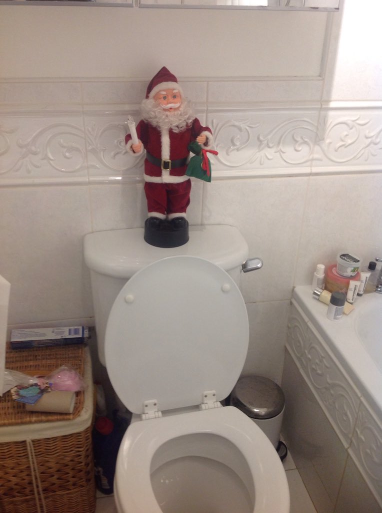 My brother told me he doesn't like using our toilet as he feel that Santa is judging him #ItsNotTheSizeThatMatters