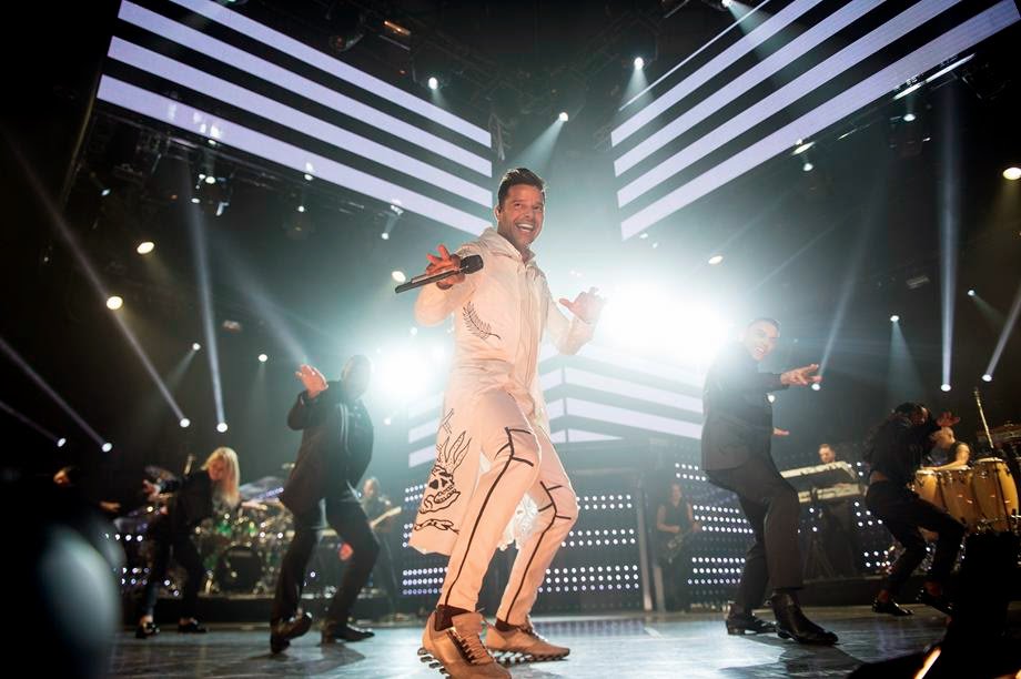 jpus_br's tweet photo. #10 Though he speaks many languages, his music needs no translation. @ricky_martin #tsarm #FelizCumpleanosRicky https://t.co/hoHMuffmYI