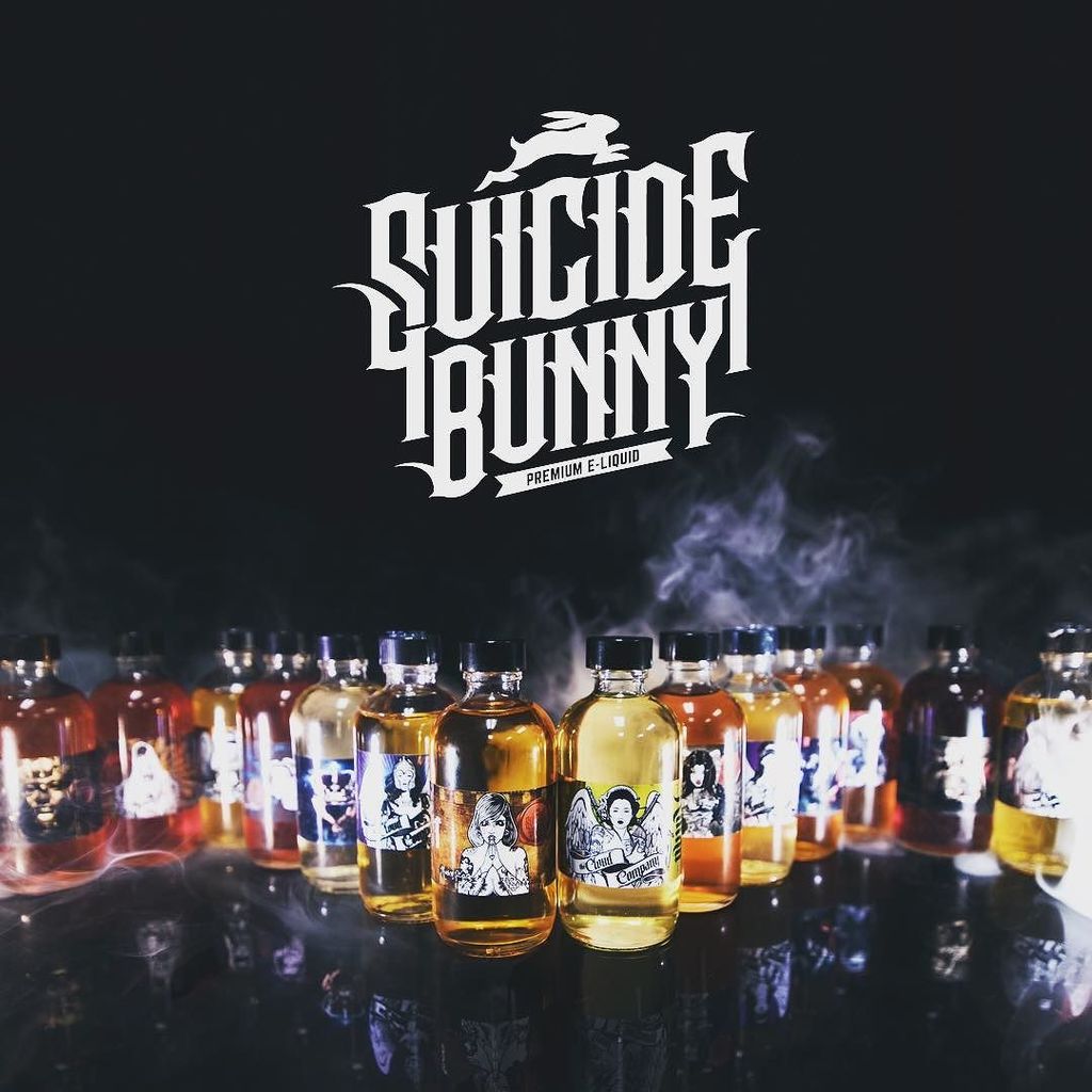 suicidebunny_'s tweet image. Merry Christmas Eve, Instagram! 🎄 Today, SIX of you will win any 120mL of your choice! Any… ift.tt/1mCdwJM