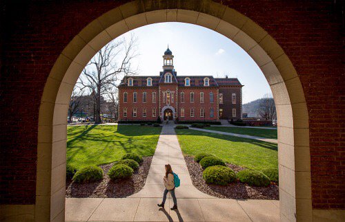collegecampushd's tweet photo. West Virginia University #Mountaineers https://t.co/YKPM2zHFKq