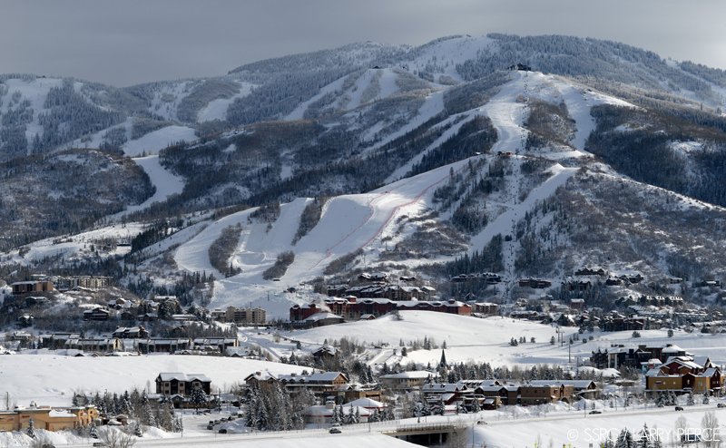 skisteamboat's tweet photo. A short break in the storm means we can see the mountain for the first time all week. #SteamboatResort https://t.co/DVPY4lP3TO