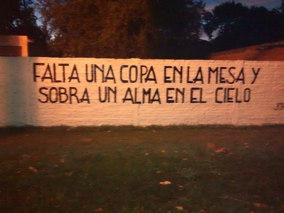 sabaleros1985's tweet photo. Para los pibes que te alientan desde el cielo.
#Colón #RanaPresente https://t.co/nXLzvdXuSL
