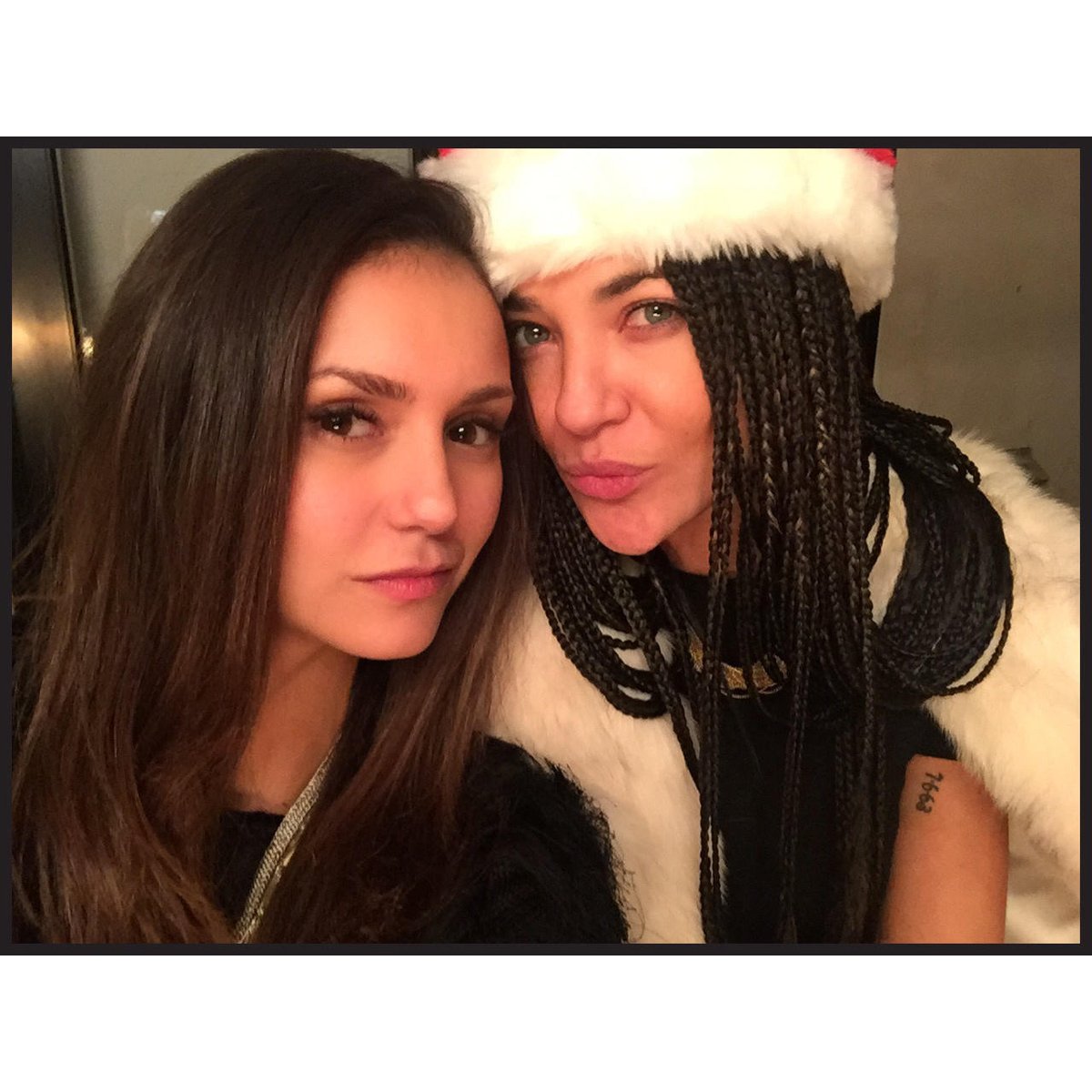 ninadobrev's tweet photo. Happy Holidays from RastaSanta and I 🎅🏻🎄☃😍 https://t.co/ZkbtPwRGjG