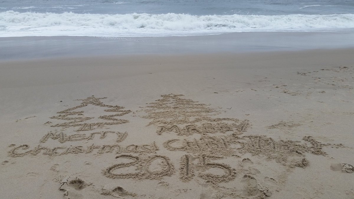 tecla_corrado's tweet photo. @nj1015 #whowouldofthoughtit xmas eve on the beach in NJ #pointpleasant https://t.co/X9B1eog27u