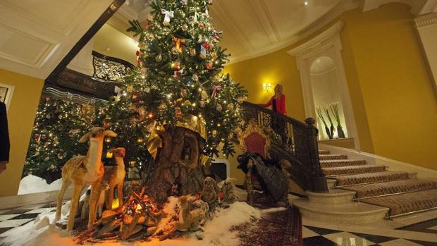 fernandogdesign's tweet photo. Queridos seguidores, un Feliz Navidad al #EstiloFG https://t.co/bOqu5GWogV