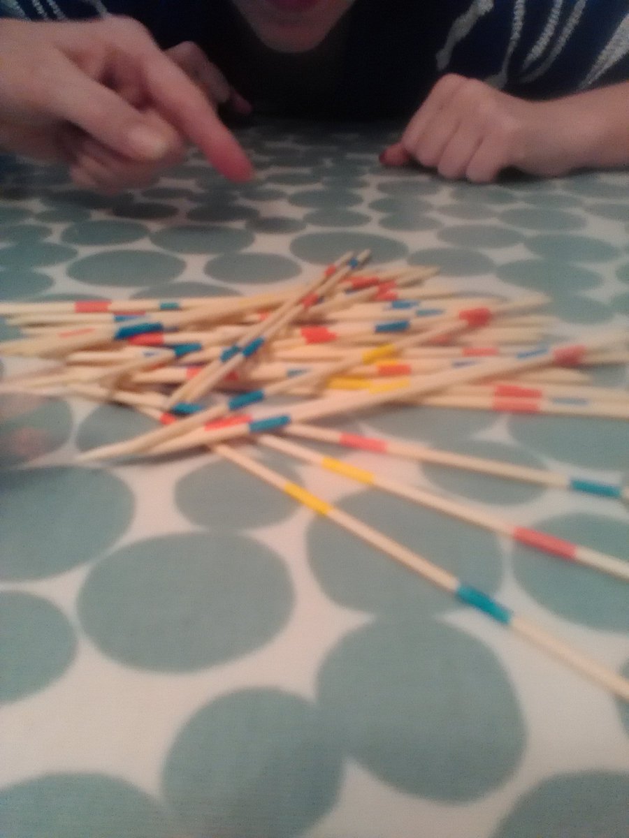 davidmorgan100's tweet photo. First time I've played #pickastick for fifty years! #christmasgames https://t.co/sttgTFyyxA