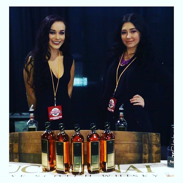 PK_Promo's tweet photo. The perfect #Scotch for #ChristmasEve? #KuchhNai by @barglobal! 
#promomodels #eventstaff … https://t.co/FVJxWweIU0 https://t.co/AD5cFEXkHj