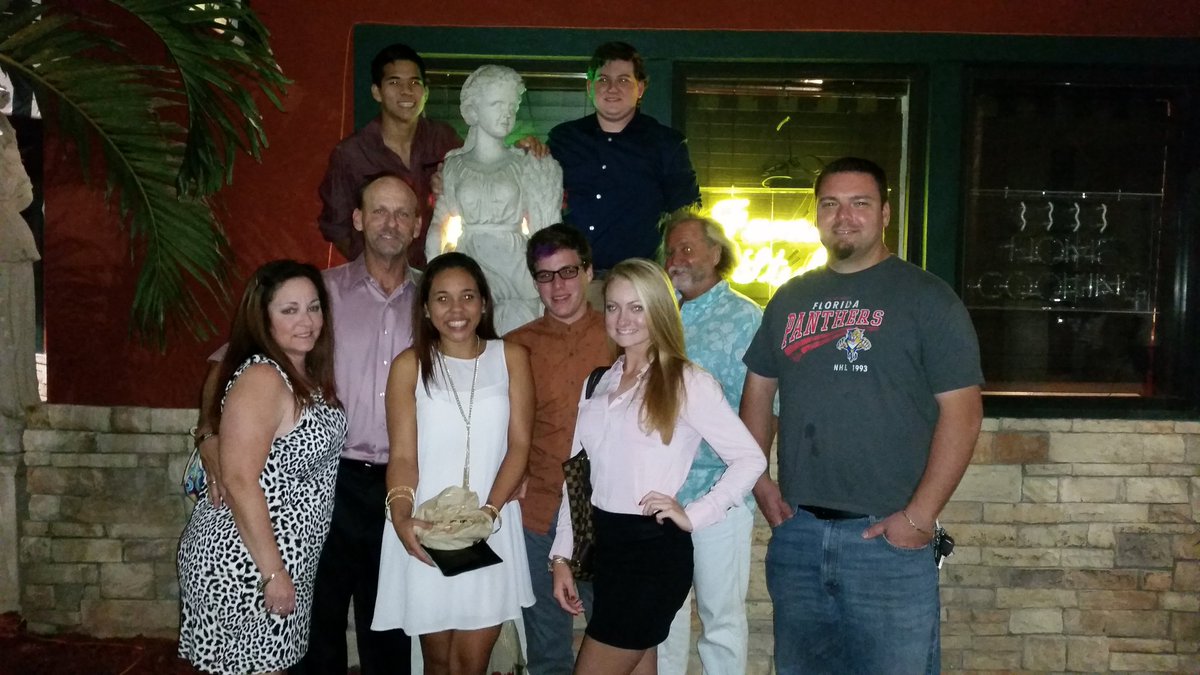 taylor_morgan80's tweet photo. Company Christmas Dinner last night๐#TESproductions https://t.co/ycc9x4ulT5