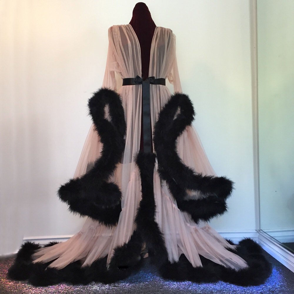 heauxgoals's tweet photo. ✨ Boudoir Dressing Gown ✨ https://t.co/hy8YnEkpaT