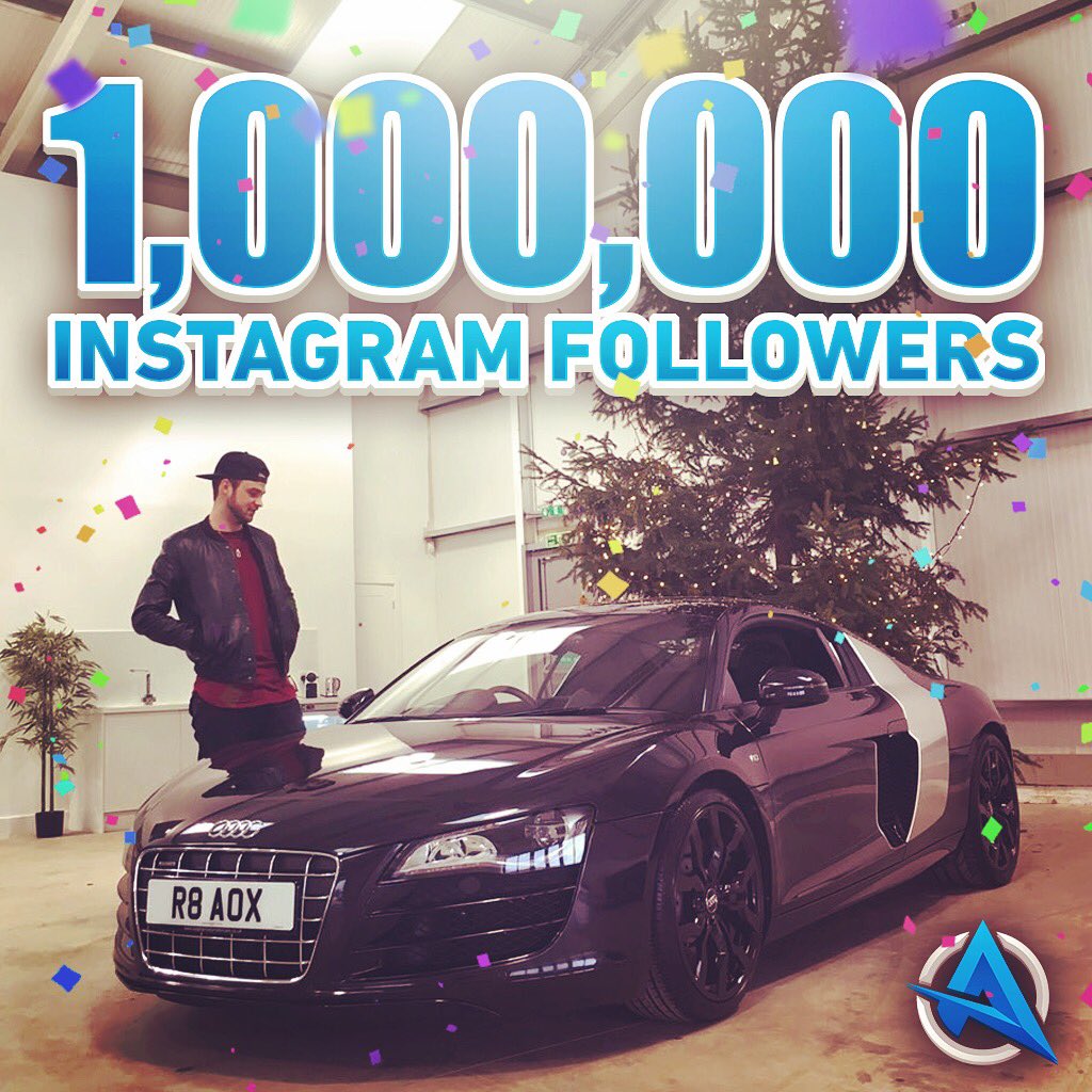 Today I got TWO early Christmas presents: New R8 &amp; 1 MILLION Instagram followers! 😁🙌🏻🎁🎅🏻🎄 (instagram.com/p/_sDsJrqI5E/)