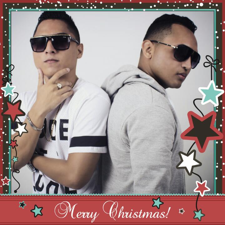 TommyYKey's tweet photo. Familia les deseamos una feliz navidad, de parte de #TommyYKey un abrazo y que sean felices... 🙏🎄🎉🎆 #FelizNavidad https://t.co/4PjrPrvIrV