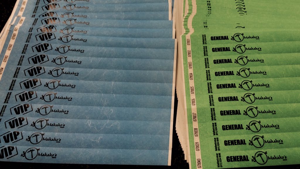 MByshine's tweet photo. En minutos comienza la Venta de precintos!!!.. #vip100 #general50 // q buena noche se viene!!!!!!!!!!! 🎇🎇🎇 https://t.co/OJCQUsrO9Y