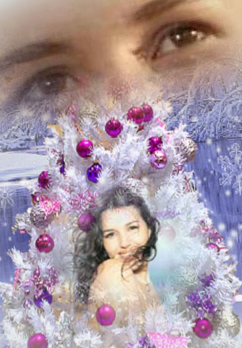 53a93042ef05452's tweet photo. You are my wishes birth and you are my tree... Happy Xmas day nathalie cardone 🌲🎄🎹🎶🎁🎅💞 https://t.co/gsCLFeeF1T