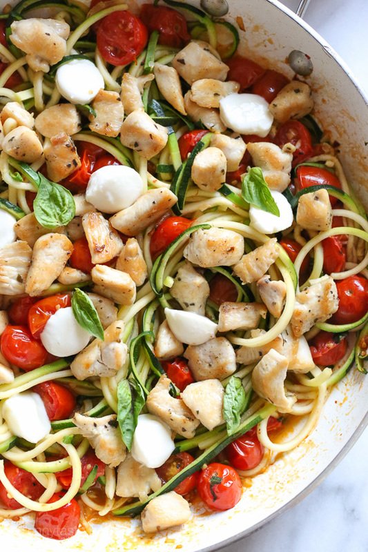 Maren_Bannon's tweet image. Chicken and Zucchini Noodle Caprese via @Skinnytaste zoot.li/9rdci @Skinnytaste #7sp #9pp