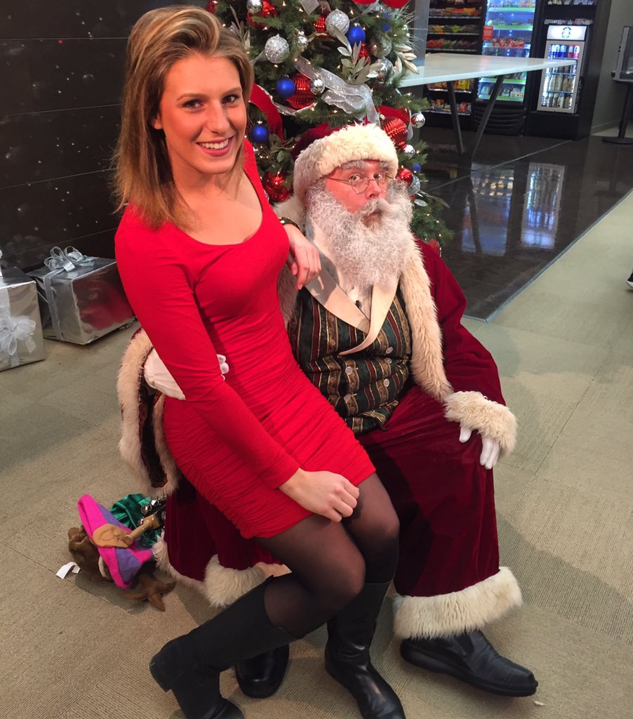 Alexis Mcadams Abc 7 On Twitter Shoutout To Santa For Stopping By