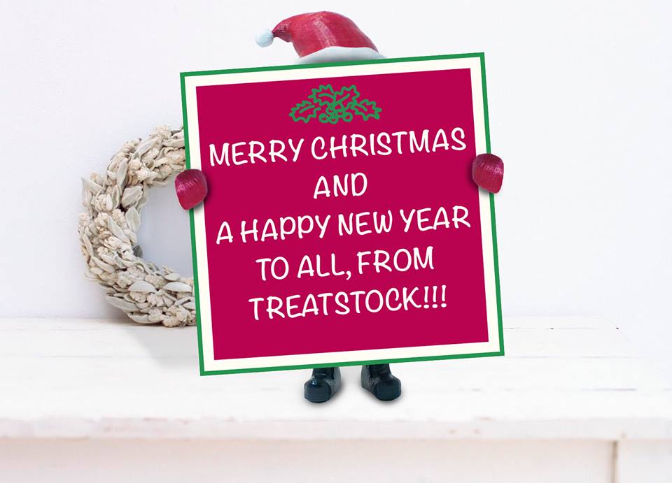TeenySanta's tweet photo. We wish you success and new opportunities next year! 3D model of our Teeny Santa here:https://t.co/qmb8Lhzvp9
#santa https://t.co/PYNhPlNgim