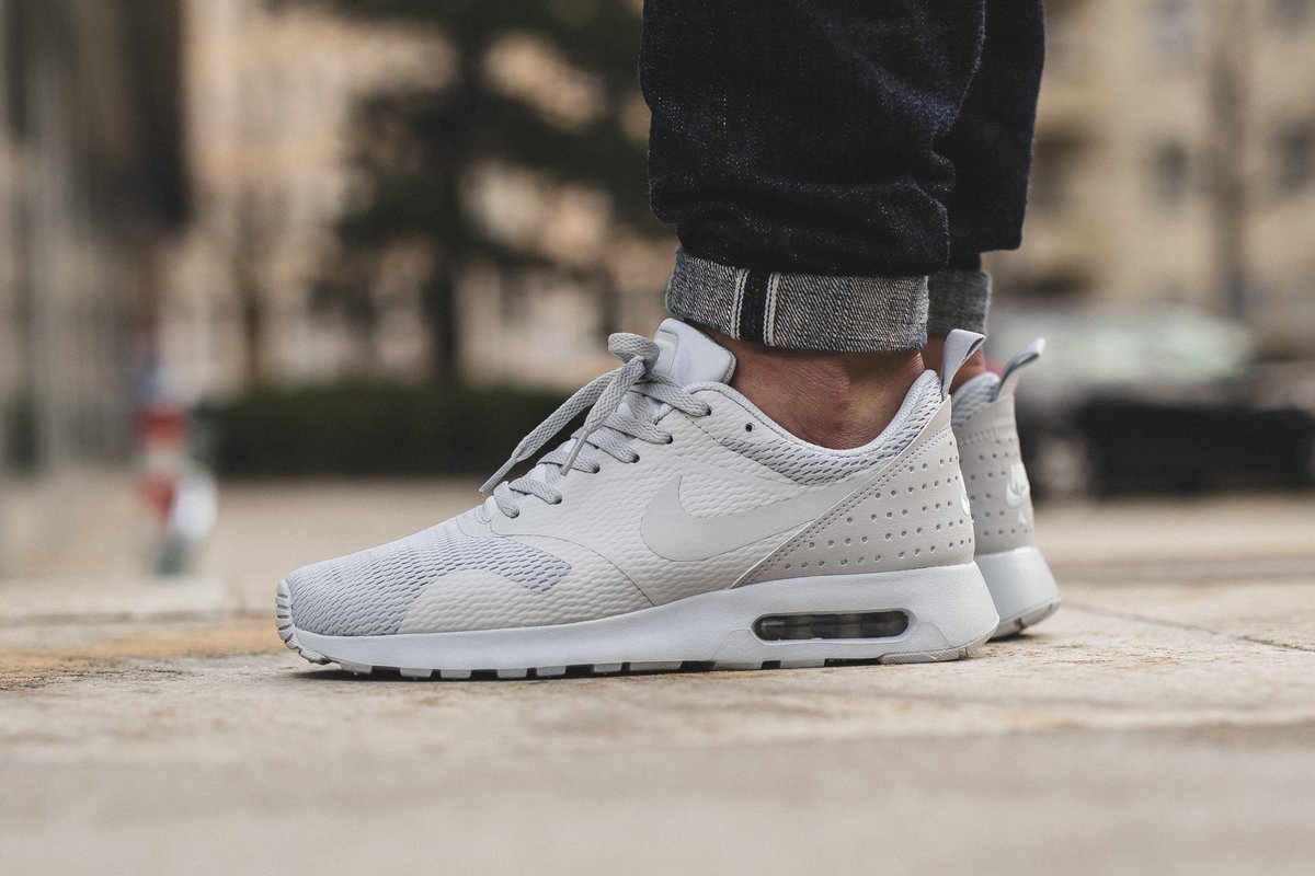 nike air max tavas platinum