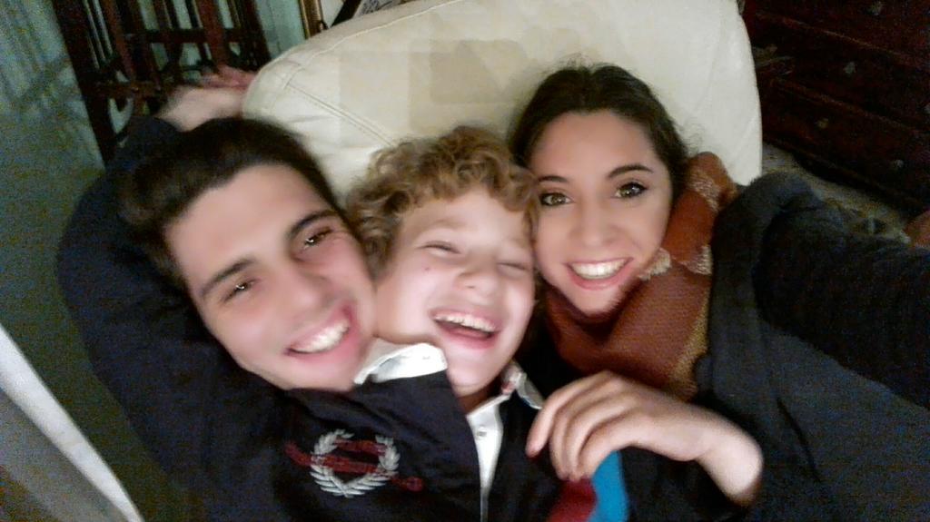 patriherrera7's tweet photo. Cena de noche buena con mis hombres 😍 https://t.co/P24tAsArYG